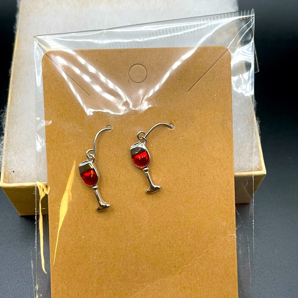 NWOT - Wine Glass Earrings